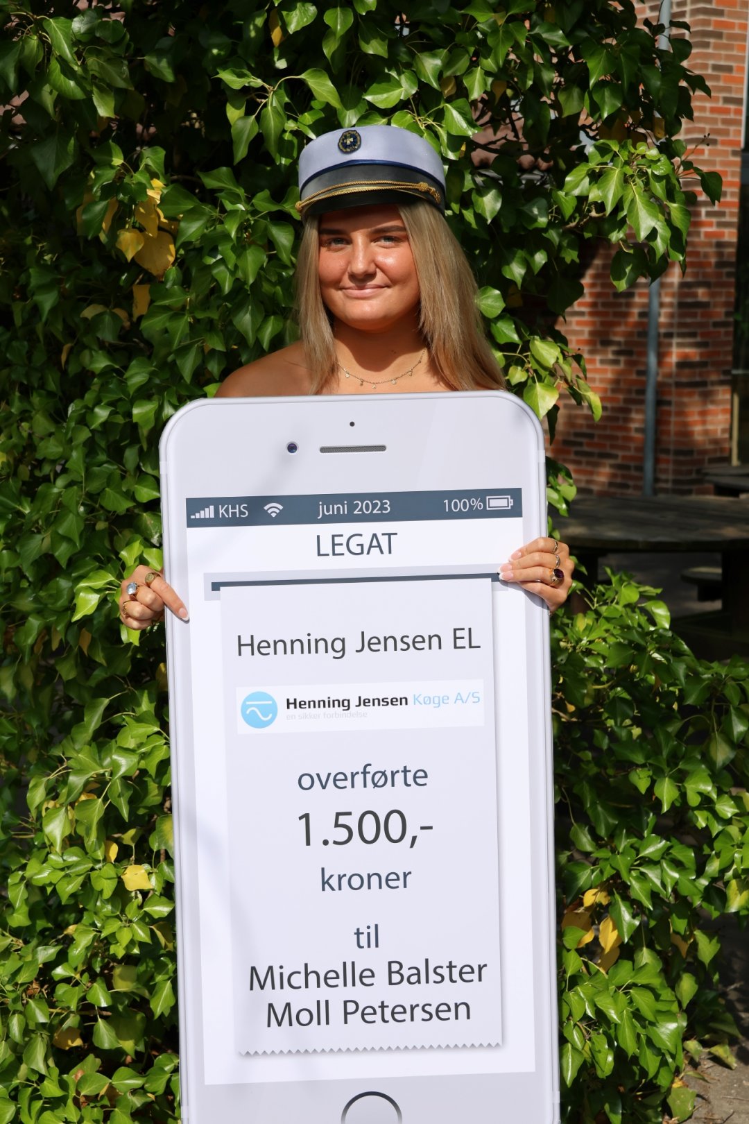 Michelle fik legat af Henning Jensen El